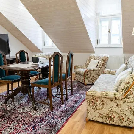 Jewel - Stylish Flat In The Center! With Sauna 카를로비바리
